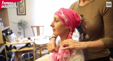 Vidéo : 10 façons de nouer son turban quand on a un cancer