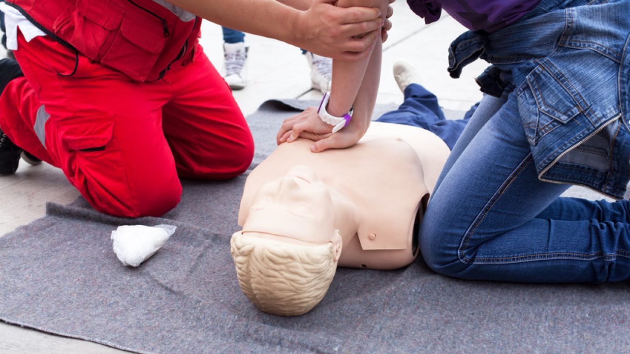 Urgences Cardiaques Les Gestes Qui Sauvent Voix Des Patients